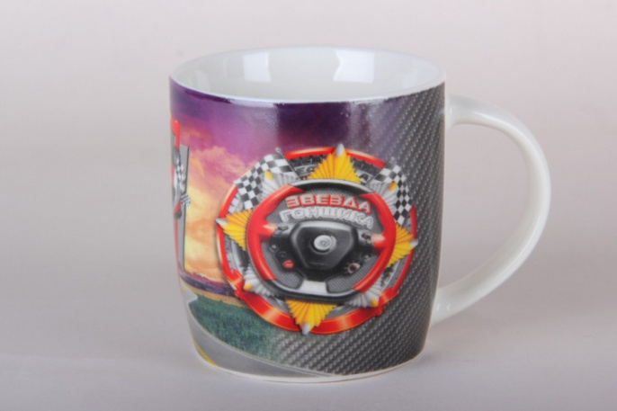 Кружка фарфоровая 350мл Гонщику Коралл N-1