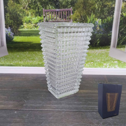 Ваза для цветов стеклянная пирамида h-22,5см Радужный Дом РД20211