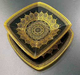 Набор блюд стеклянных 2шт. квадратные 285х285мм h-55мм, 305х305мм h-10мм, в п/у Royal Glass 7013/33