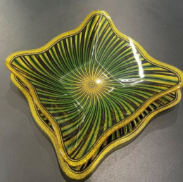 Набор блюд стеклянных 2шт. квадратные 285х285мм h-55мм, 305х305мм h-10мм, в п/у Royal Glass 7042/123