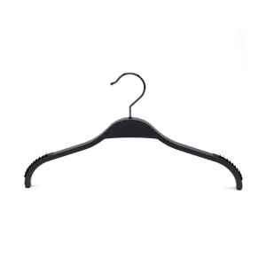 Вешалка - плечики пластиковая противоскользящая, черный Радужный Дом РД12751