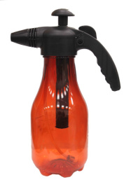 Опрыскиватель помповый пластиковый  2,0л Люкс Жук ОП-270/7788-00