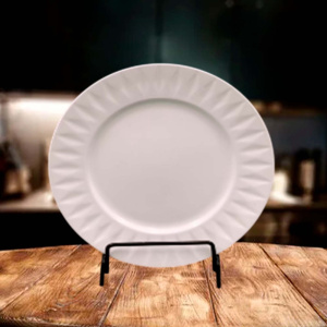 Тарелка керамическая мелкая 200мм Призма, белый Радужный Дом РД22581