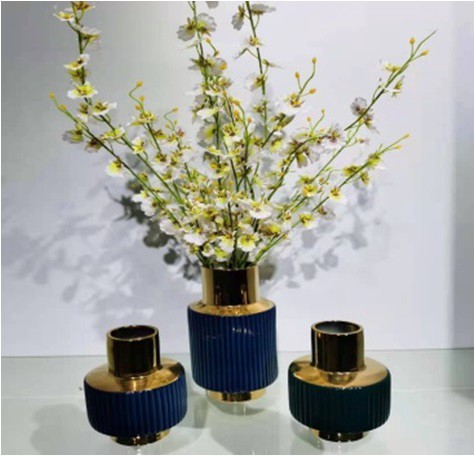 Ваза для цветов керамическая 13х13х19см РД25249