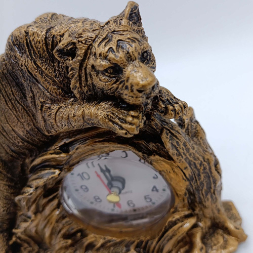 Часы настольные декоративные Тигр Радужный Дом РД16542
