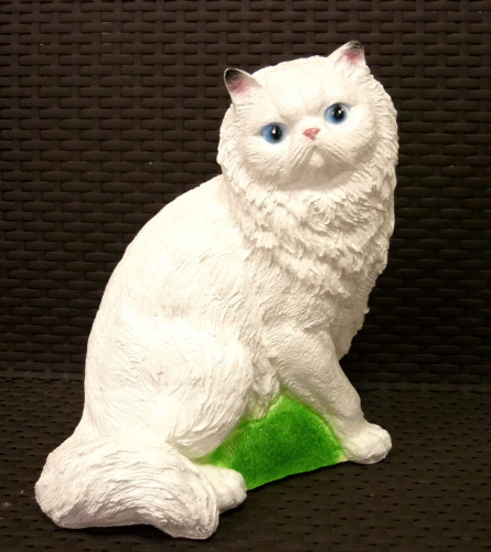 Копилка гипсовая Кошка на траве 30х27см Гарденвилл 220