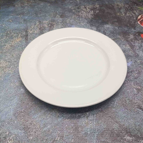 Тарелка фарфоровая мелкая 250мм белый Радужный Дом РД85431